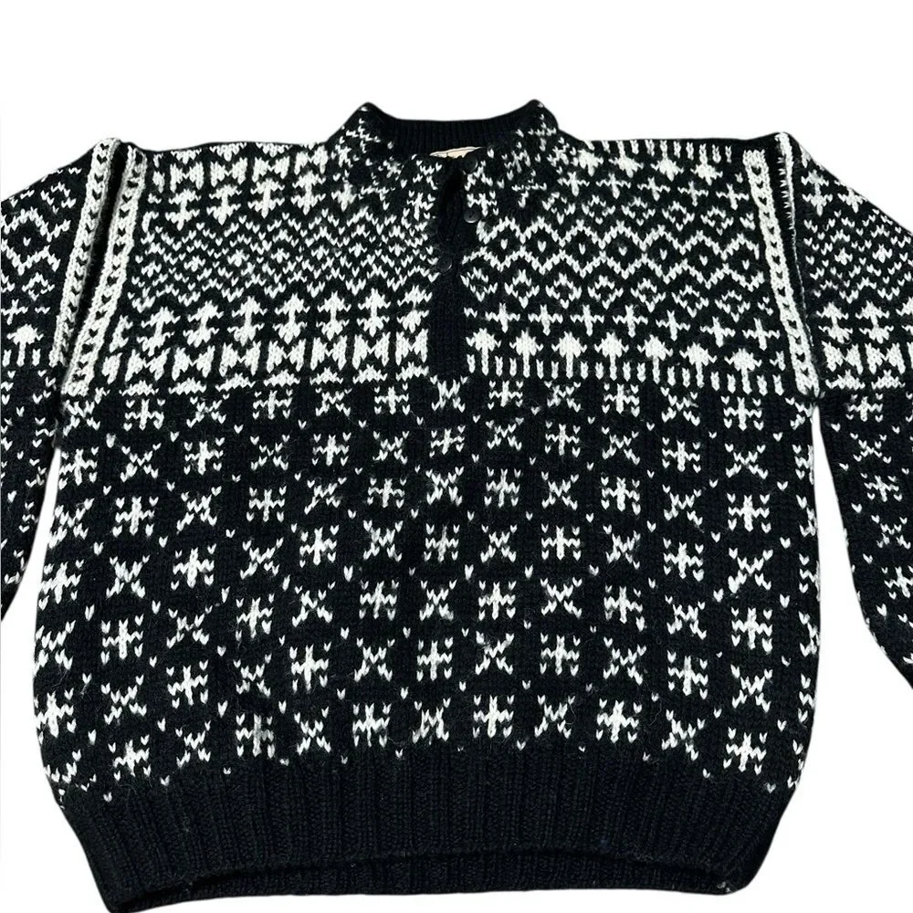 RARE VTG L.L. Bean 100% Wool Nordic Button Neck Sweater Hong Kong M Black White
